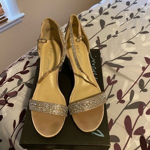 Betsy Johnson embellished chunky heel shoe